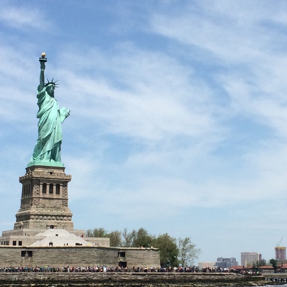 Meet your Posher - Picture 3 of 8